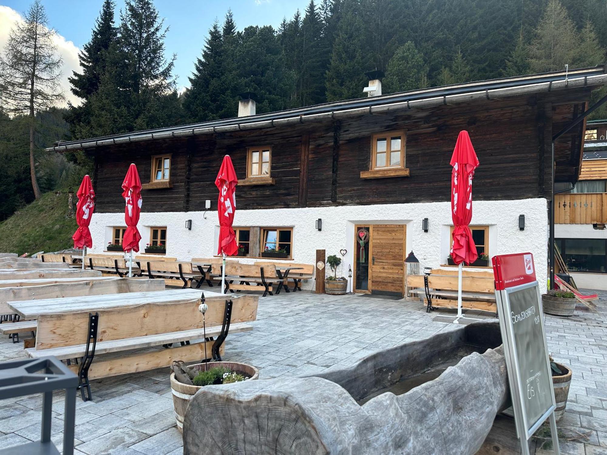 Peer Alm Hotel Navis Luaran gambar
