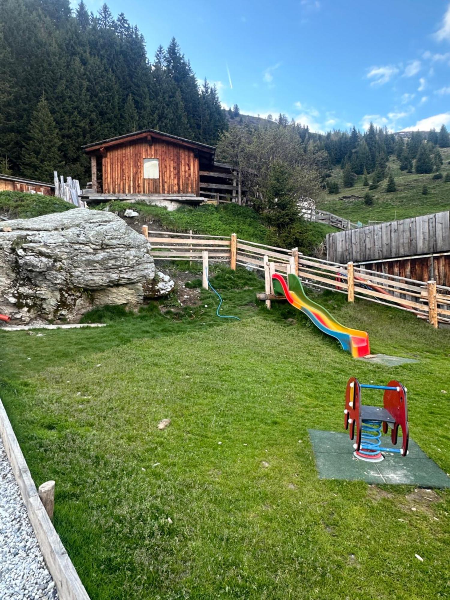 Peer Alm Hotel Navis Luaran gambar